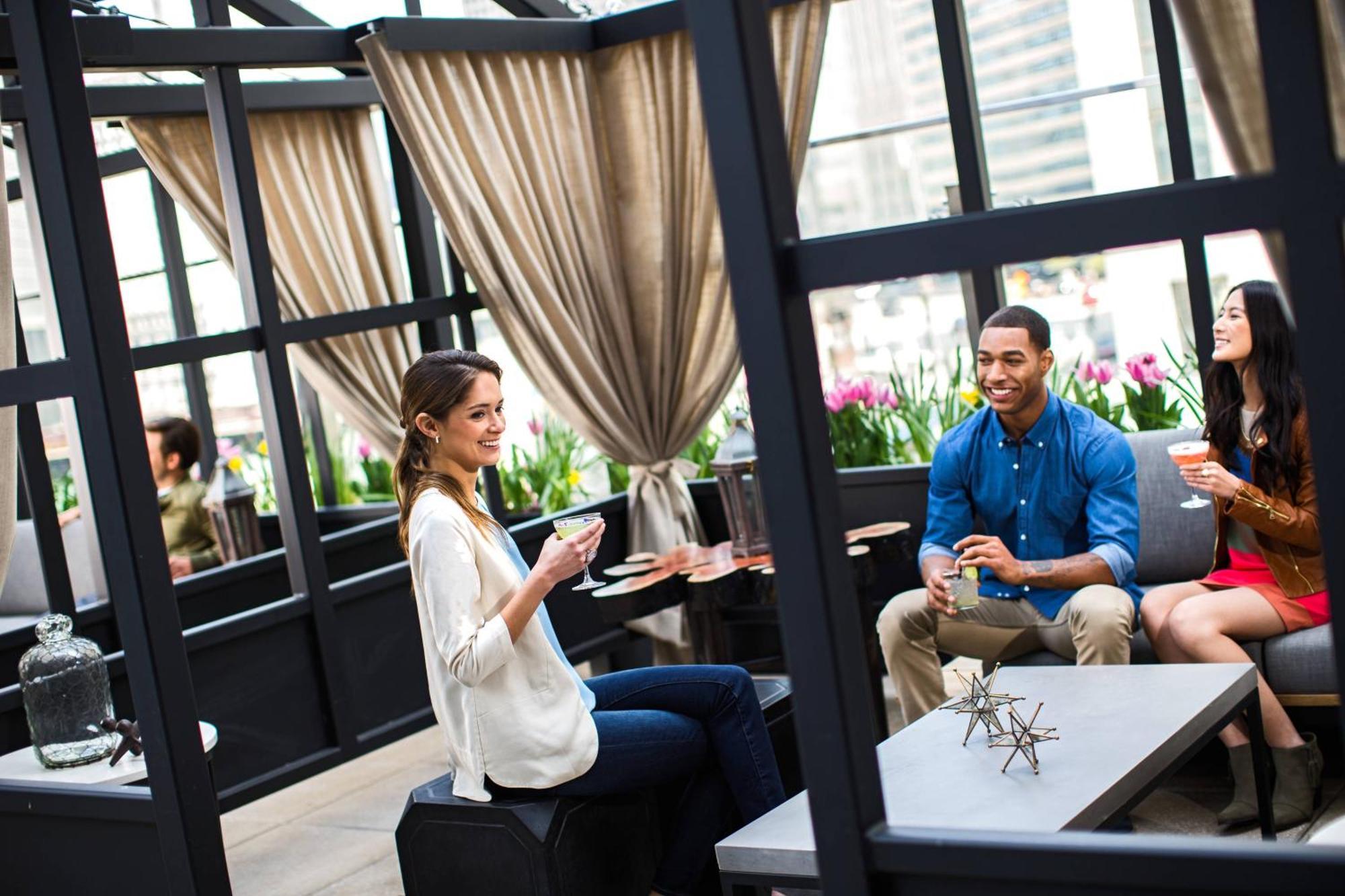 Renaissance Chicago Downtown Hotel Esterno foto