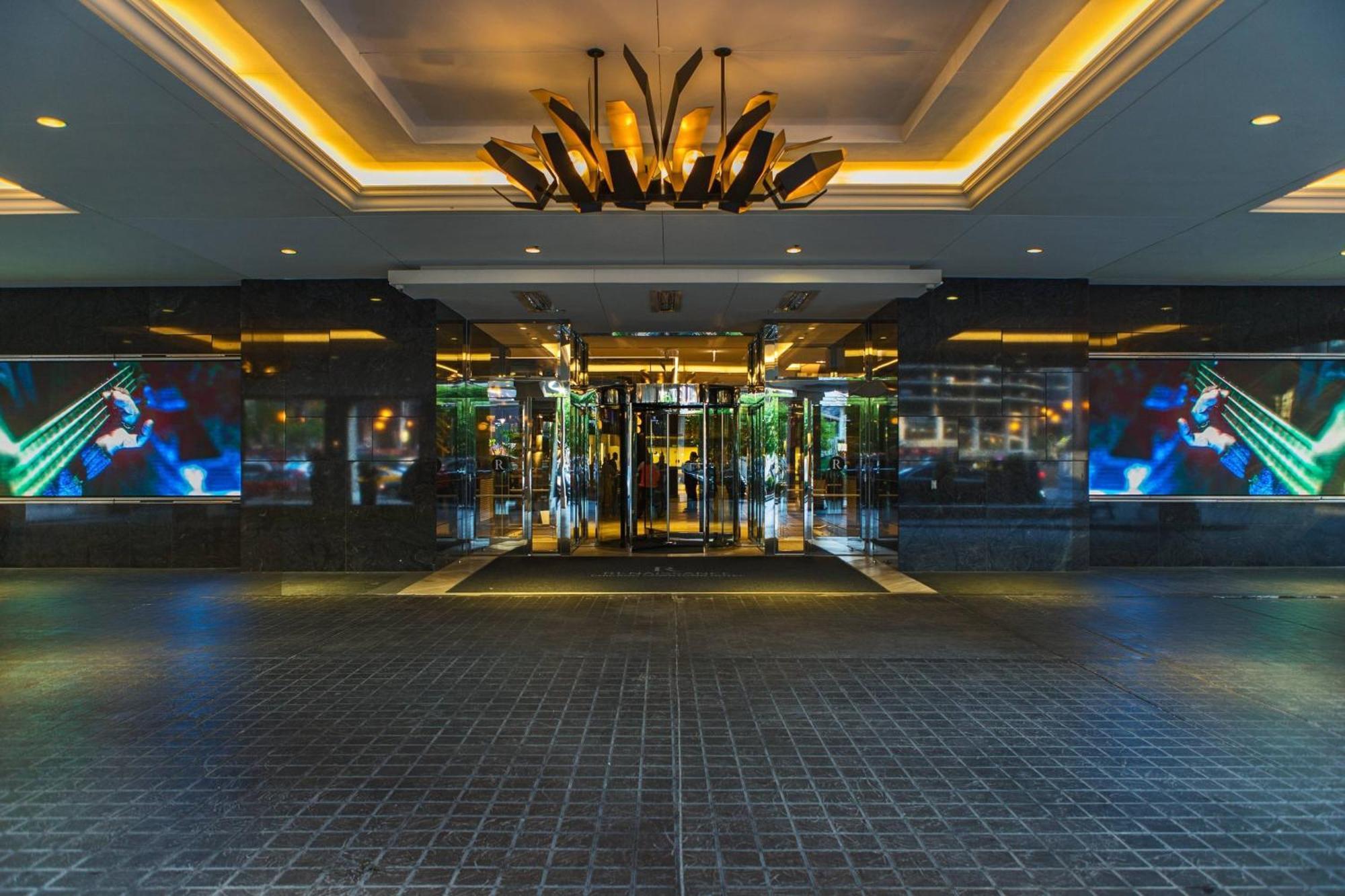 Renaissance Chicago Downtown Hotel Esterno foto