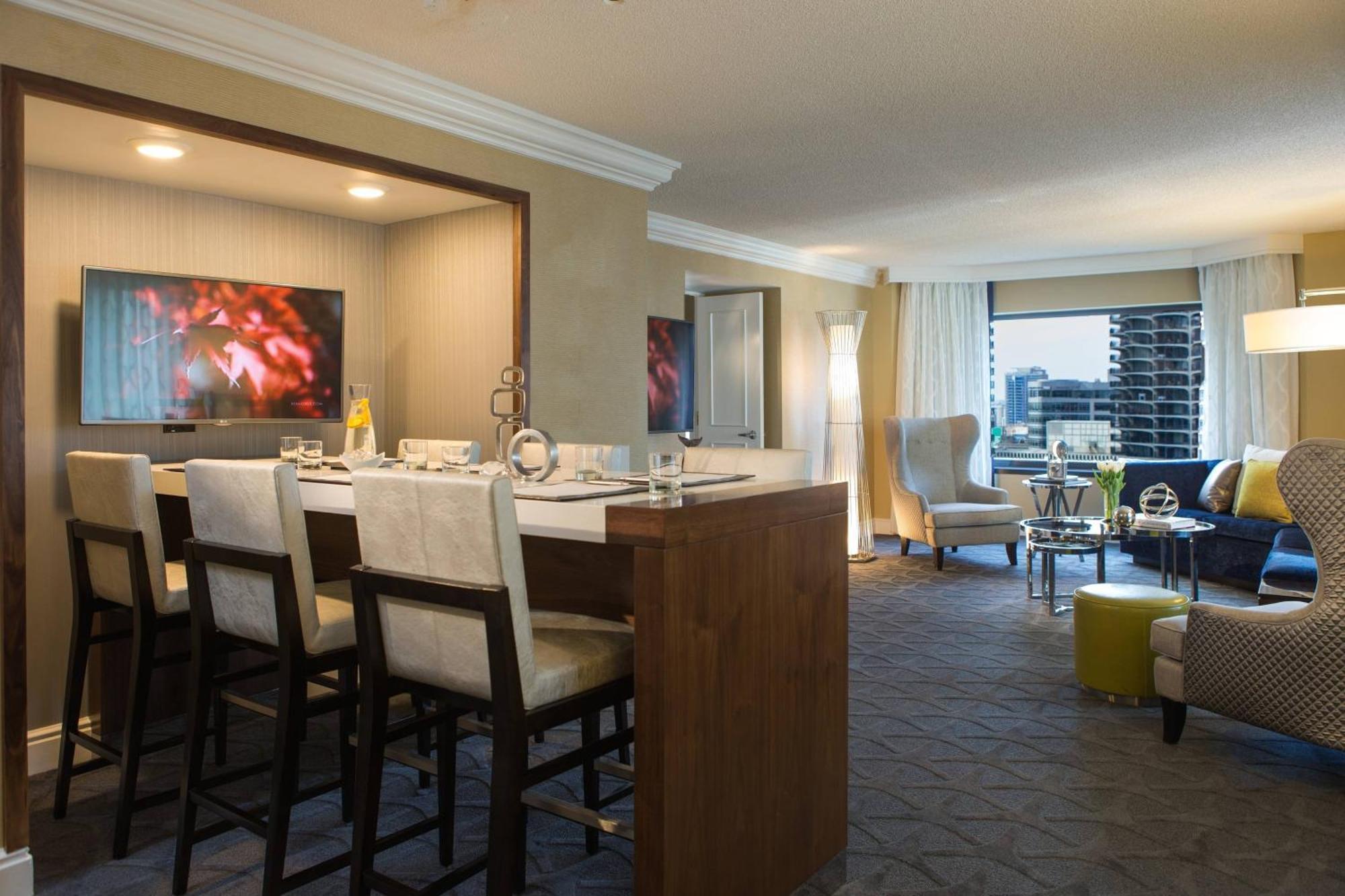Renaissance Chicago Downtown Hotel Esterno foto